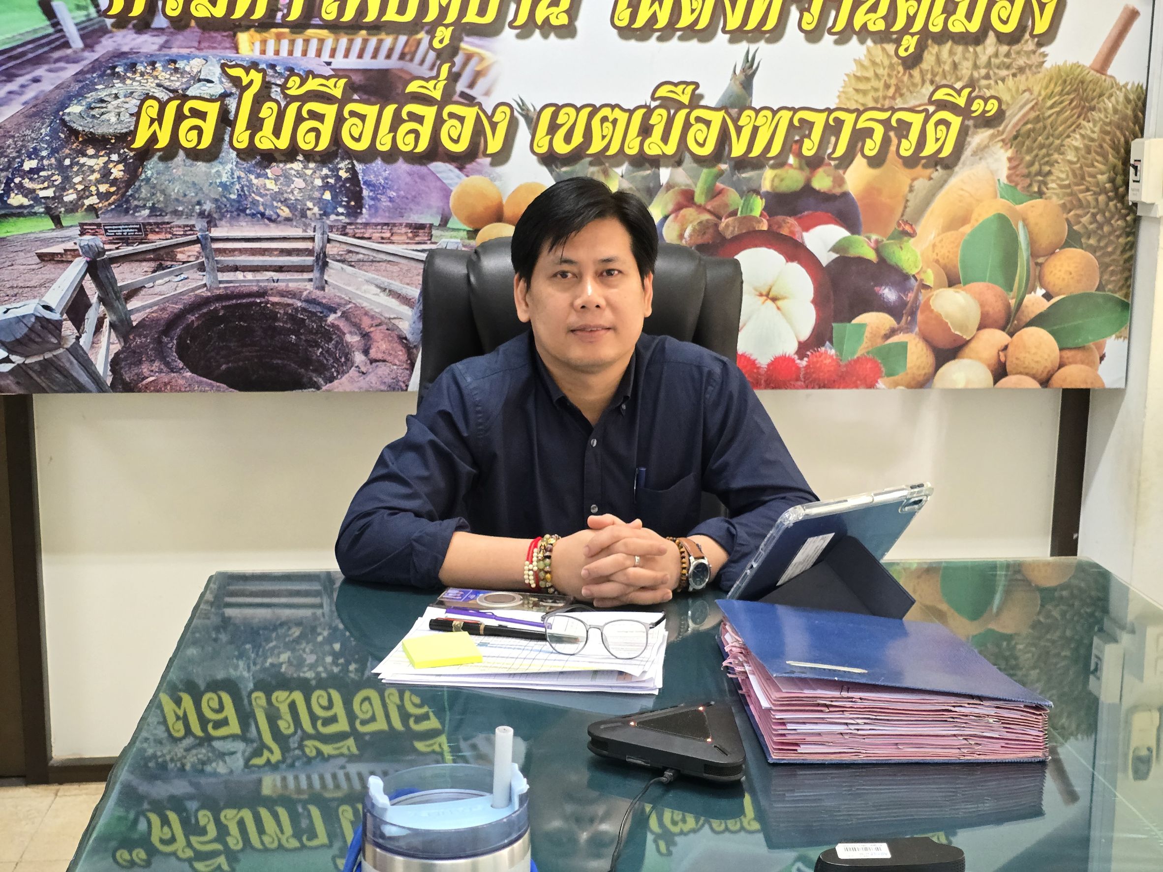 title - วันที่ 27 มีนาคม 2569 เวลา 09.30 น. นายวิทูล ประดิษฐบุญ ปฏิรูปที่ดินจังหวัดปราจีนบุรี  พร้อมด้วย นางสาวปาริชาติ ศรีปราชญ์ ผู้อำนวยการกลุ่มยุทธศาสตร์และการปฏิรูปที่ดิน เข้าร่วมประชุม  คณะติดตามเร่งรัดการใช้จ่ายเงินงบประมาณประจำปีงบประมาณ พ.ศ.2569 ของสำนักงานการปฏิรูปที่ดินเพื่อเกษตรกรรม ครั้งที่ 3/2569